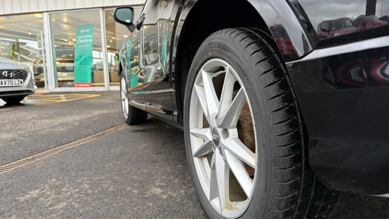 Audi Q2 35 TFSI S Line 5dr Petrol Estate